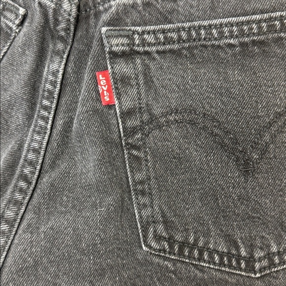 Levi's 501 Black Button Up Frayed Hem Jean Shorts Women's 24 - Picture 6 of 11